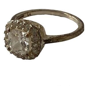 Costume Fashion Ring 9 Glass Stones Silver Tone Retro Jewelry Beautycore